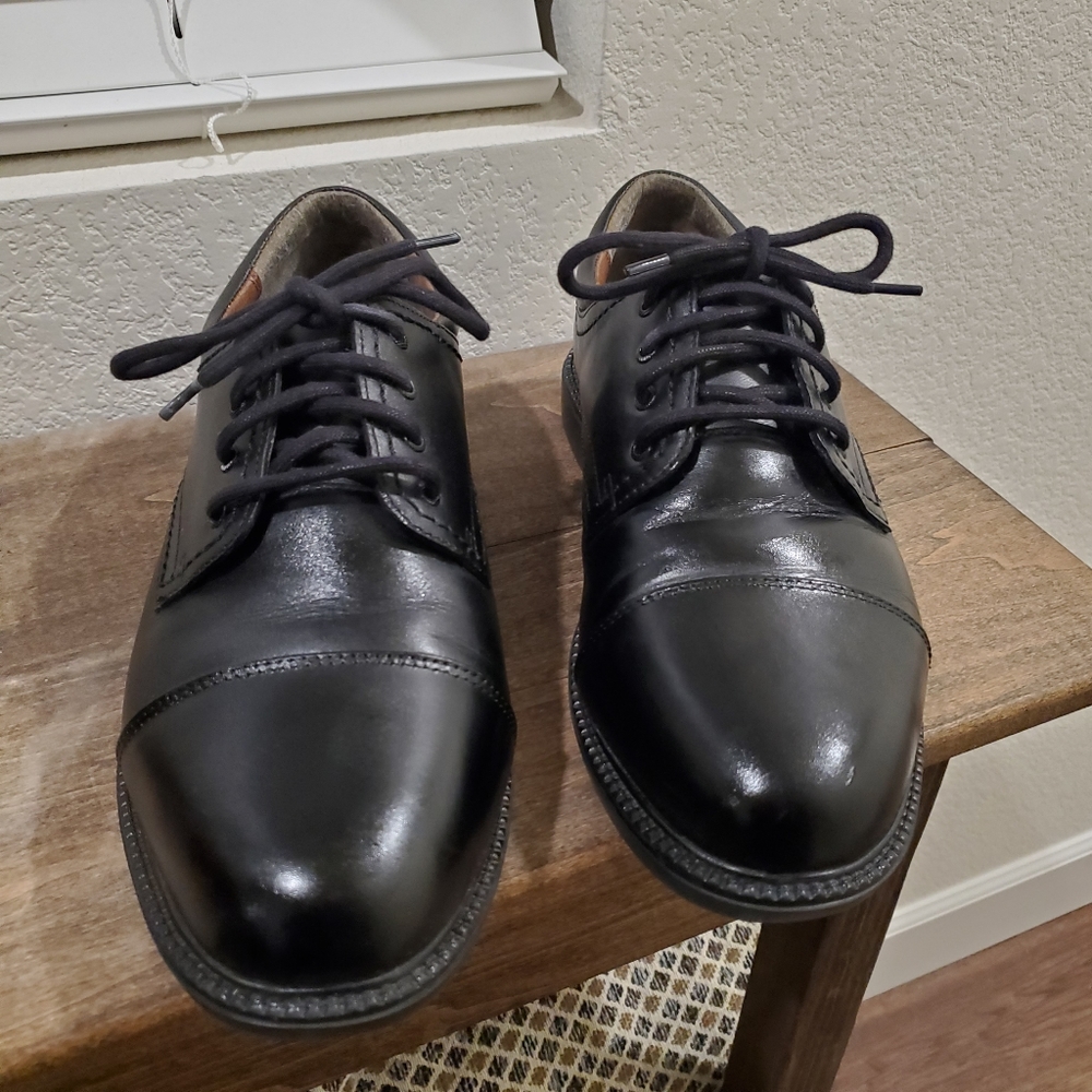 Dockers Gordon Dress Shoes - Picture 3 of 8